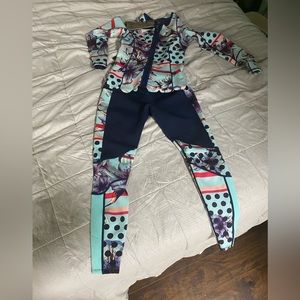 Roxy wetsuit